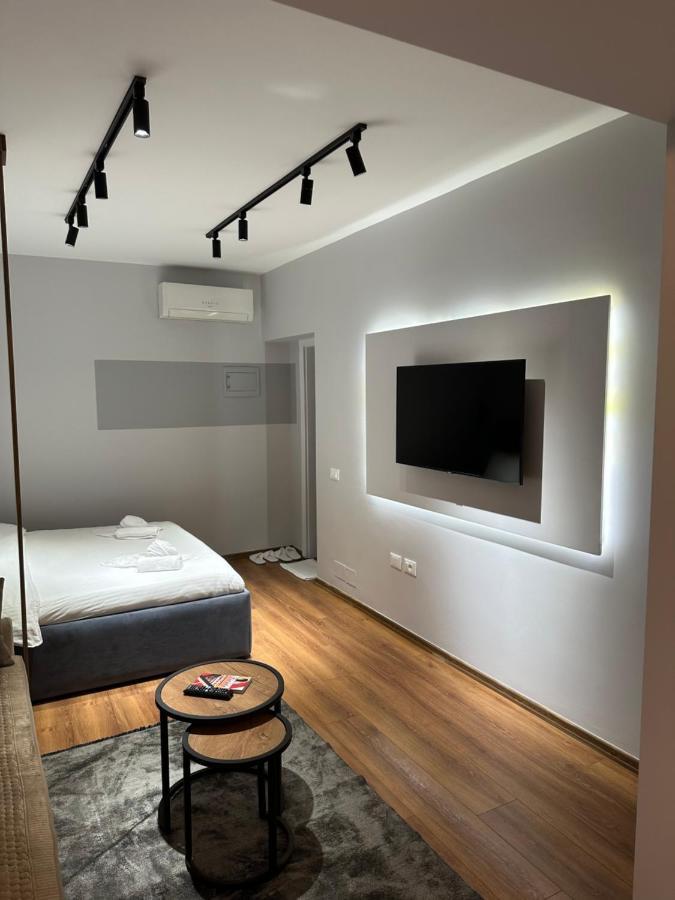 4seasonsgea , In Heart Of Apartment *